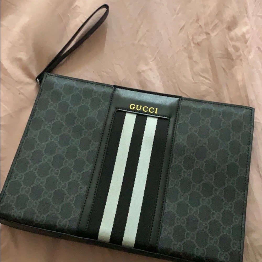GUCCI CLUTCH